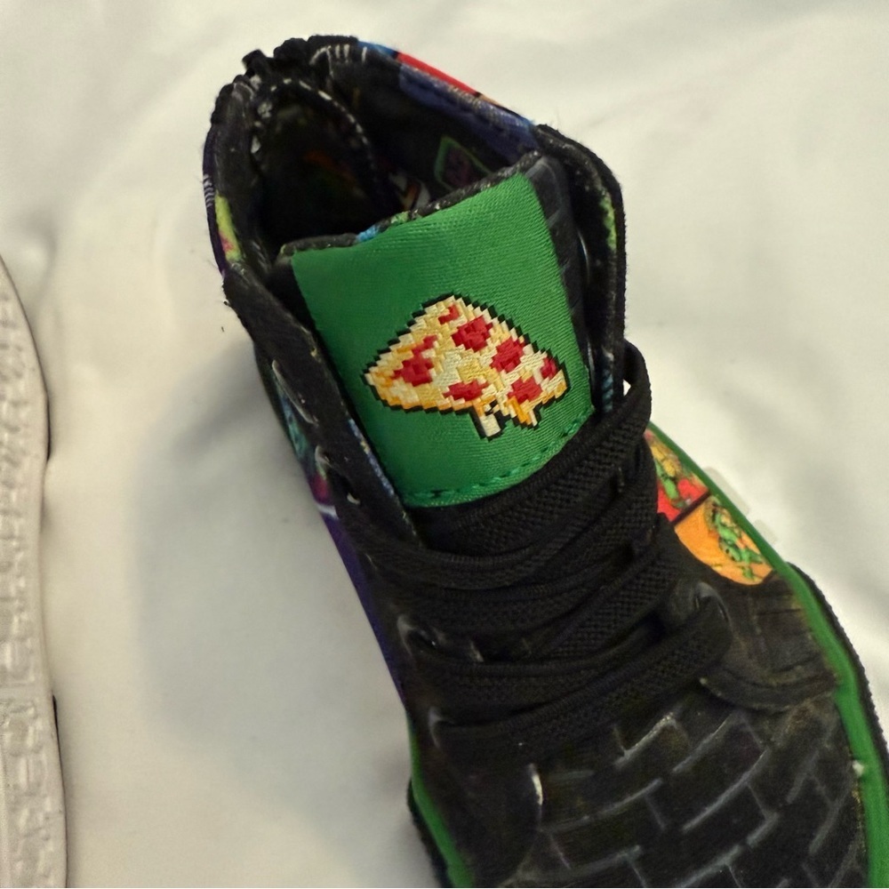 Like New Ground Up Teenage Mutant Ninja Turtles Pixel Art High Top Sneakers - Picture 4 of 8